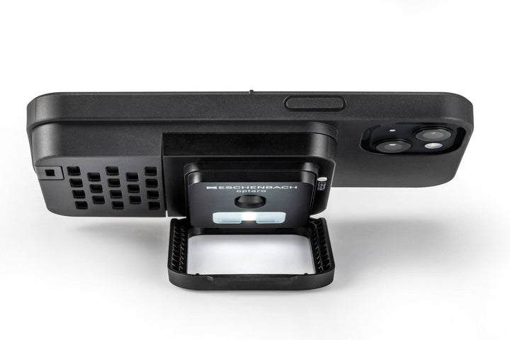 Optaro smartphone video magnifier from ESCHENBACH